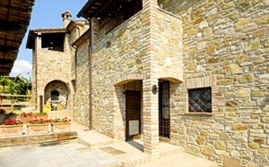 Casale Poggio Colpiccione – Passignano sul Trasimeno (PG)