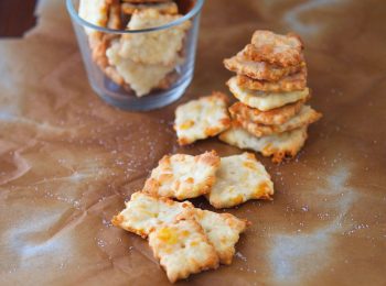 Cracker al formaggio