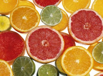 Vitamina C e dita sovrapposte
