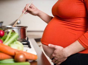 Alimentazione in gravidanza, sappiamo proprio tutto?
