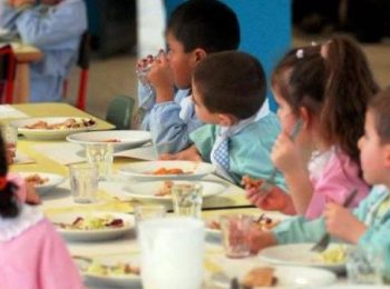 Nelle scuole di Milano oggi il menù è universale