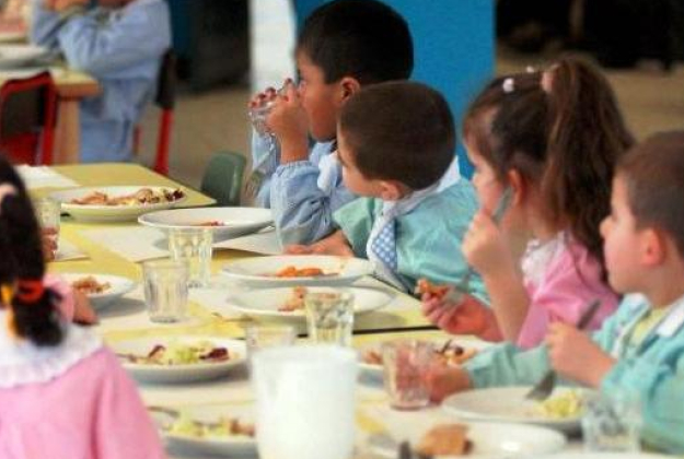 Nelle scuole di Milano oggi il menù è universale