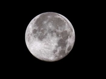 A Natale tutti a guardare la luna piena