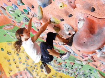 Gioco-arrampicata: la libertà è verticale