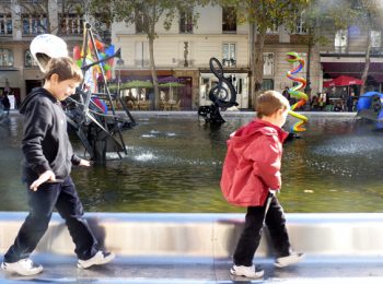 Per mano alla mamma. Una storia (vera) di viaggi con i bambini