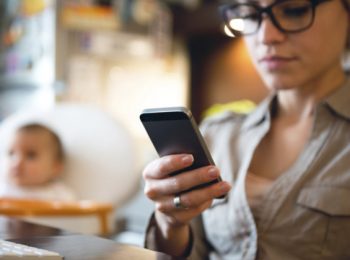 AirBsit, l’app cerca babysitter inventata da due mamme