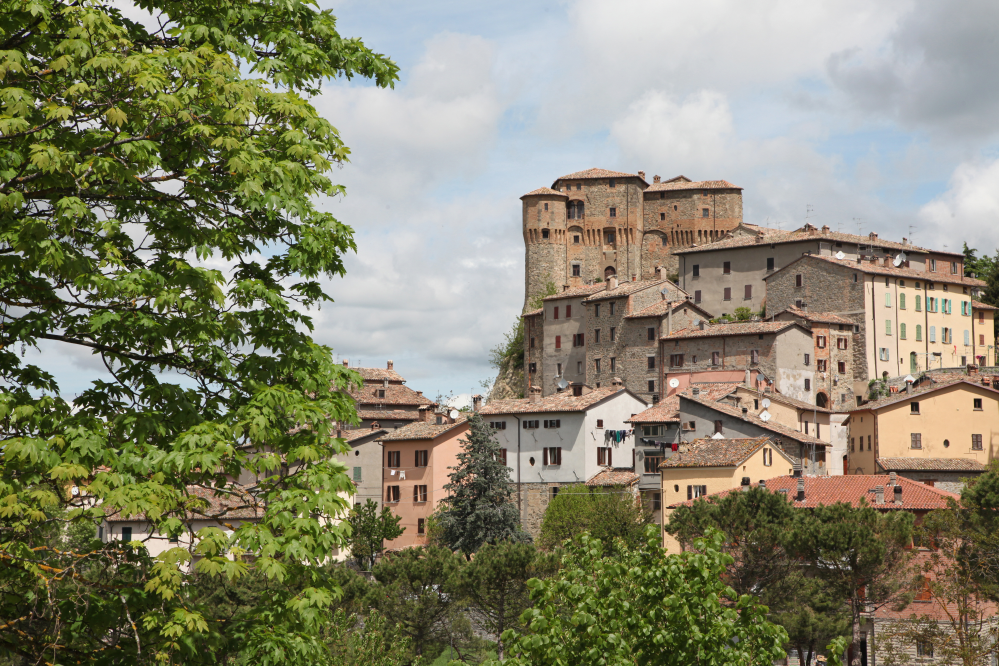 La Valmarecchia, un territorio che sembra uscito dal Medioevo