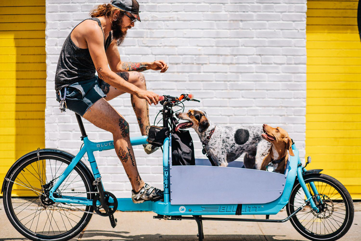 Con le cargo bike la rivoluzione è per strada