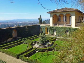 Visita ai giardini di Villa Le Balze