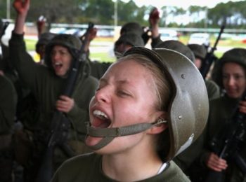 Il campo estivo? C’è chi propone quello paramilitare