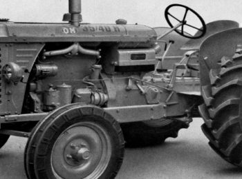 Dimostrazione d’aratura con trattori d’epoca