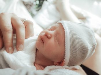Violenza ostetrica e parto: rispettare i diritti delle donne