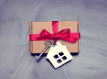 Donazione immobili: regalare una casa ai figli minorenni Come fare una donazione di un immobile