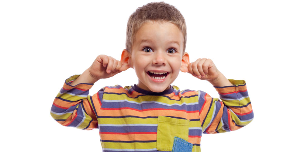 Come pulire le orecchie. Se c’è il cerume sono orecchie sane!