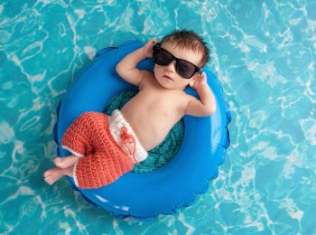 Tutti al mare: 10 consigli per avvicinare i bambini all’acqua