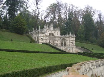 Quella villa ai piedi della collina