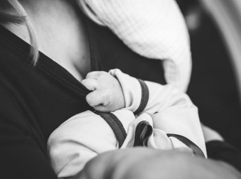 Le minacce degli USA: guai a chi promuove l’allattamento materno