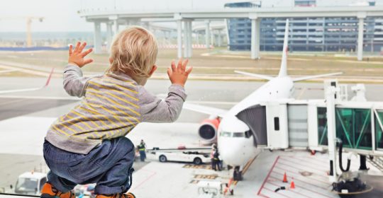 posso portare il passeggino in aereo
