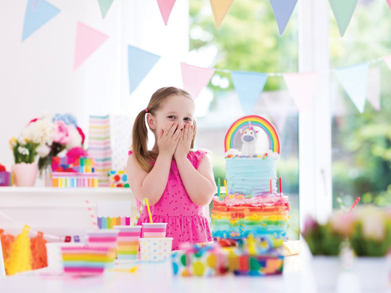 Si può fare una festa di compleanno in cortile? La risposta dell’avvocato