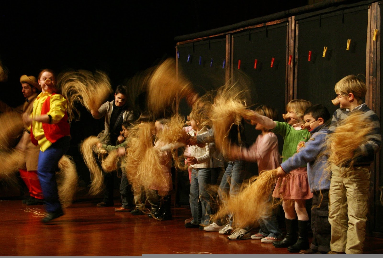 GG novembre di fiabe teatro della luna