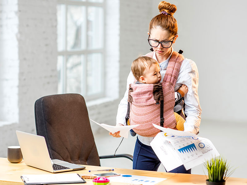 Mettersi in proprio. La conciliazione tra essere mamma e partita Iva