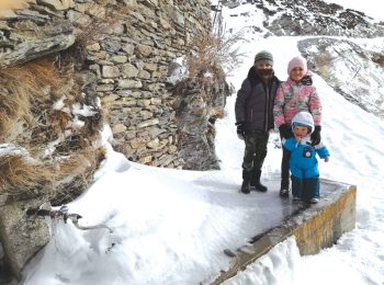 Famiglia e homeschooling: come si vive in un rifugio di montagna