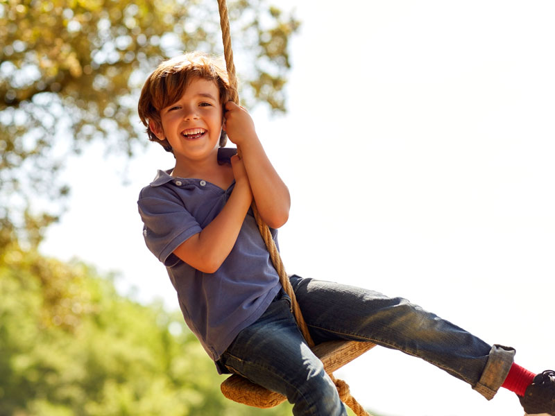 I bambini devono giocare all’aperto. E qualsiasi giardino è buono