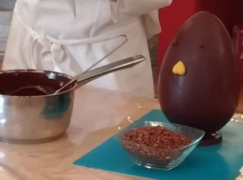 Decorare le uova di cioccolato, che passione!