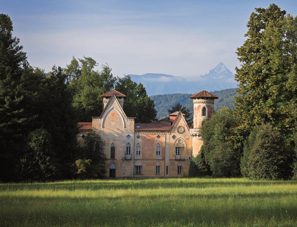 Arte immersa nel parco, al Castello di Miradolo