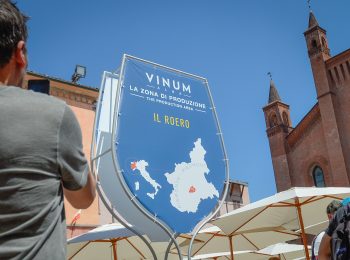 Ad Alba Vinum Bimbi, il lato B(aby) della più grande enoteca a cielo aperto d’Italia