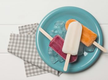 Ghiaccioli cremosi al lampone