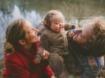 Una famiglia alla ricerca dell’accoglienza