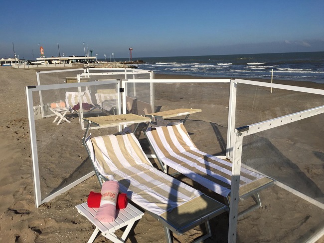 In spiaggia d’inverno, finalmente anche in Italia