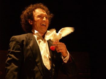Gli eventi teatrali di Casa Fools ad aprile