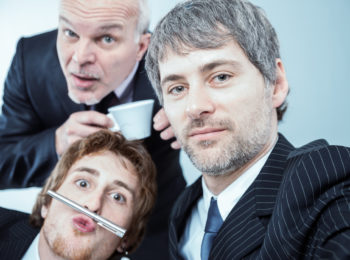 Non scusarti se i figli entrano in videoconferenza