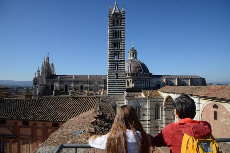 Siena con bambini, a piedi: il trekking medievale