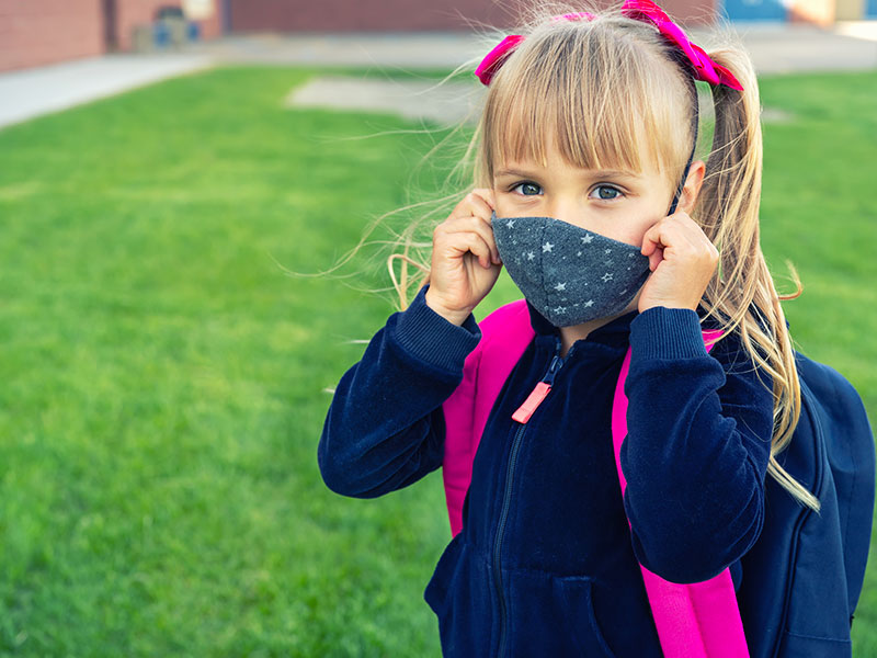 A scuola: mascherine chirurgiche o lavabili?