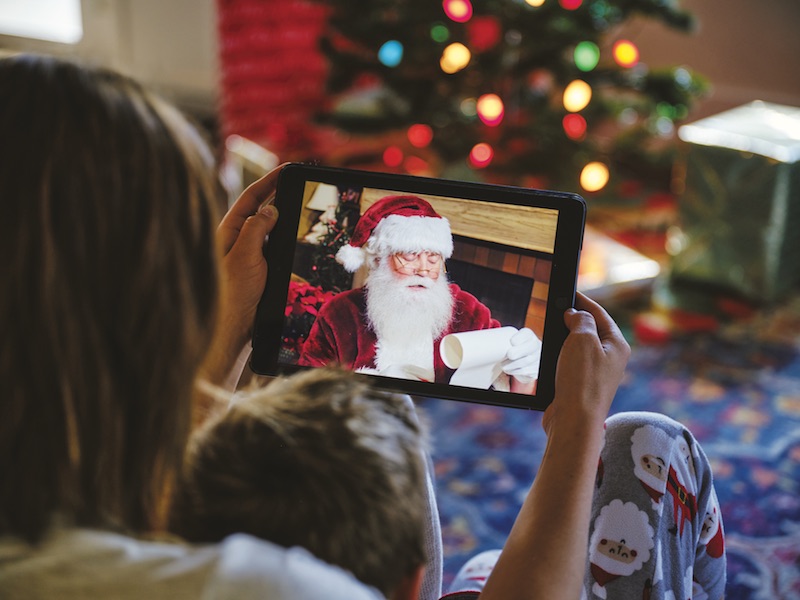 Dalla videochiamata alla letterina: tante idee per contattare Babbo Natale