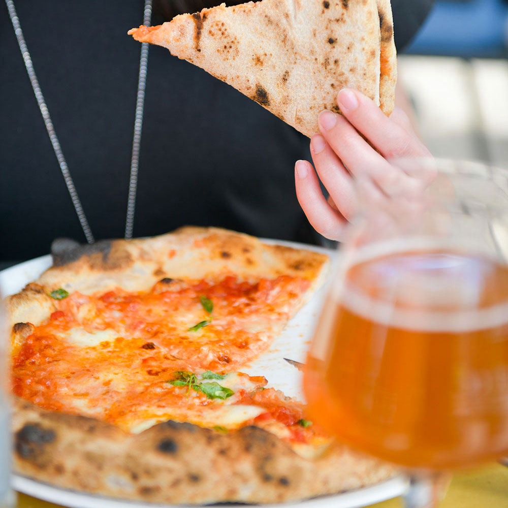 pizza-dehors-Eataly_credita-Federico-Cardamone