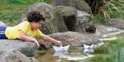 Con le barchette per laghetti e specchi d'acqua, a Milano e dintorni