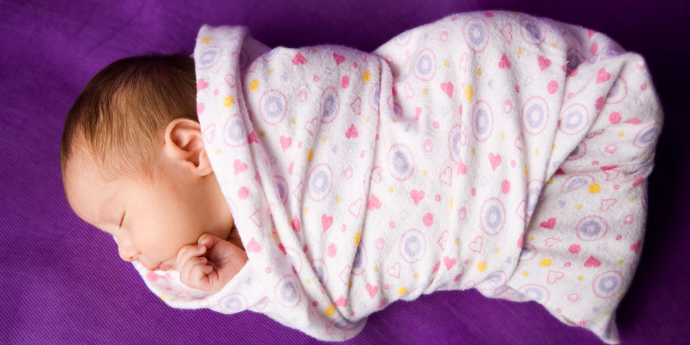 Swaddling, fasciare i neonati per il contenimento