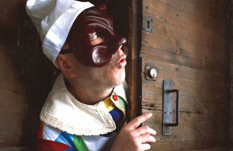 Arlecchino e il segreto delle maschere