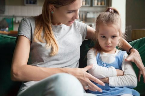 Bambini silenziosi: cos'è e come si affronta il mutismo selettivo