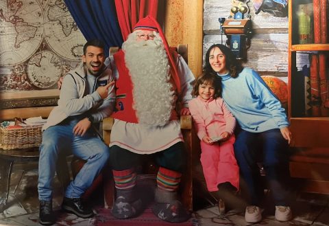 Lapponia in famiglia, un viaggio tra magia e aurore boreali babbo natale finlandia