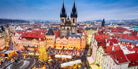 Praga family friendly: una fiaba invernale iStock-827603792