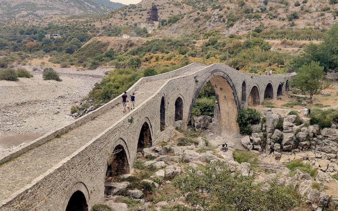 Albania in famiglia: un viaggio facile tra mare, montagne e città UNESCO