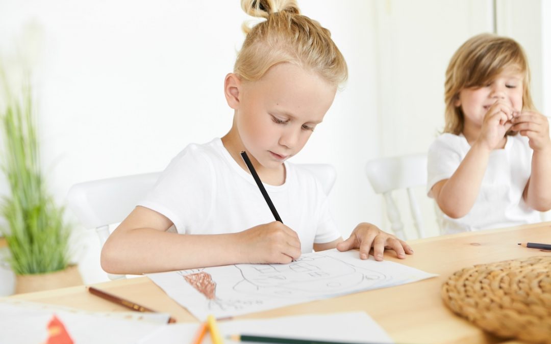 Compiti delle vacanze: come sopravvivere all’estate senza trasformarla in un’aula