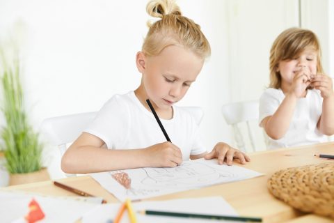 Compiti delle vacanze: come sopravvivere all'estate senza trasformarla in un'aula compiti vacanze