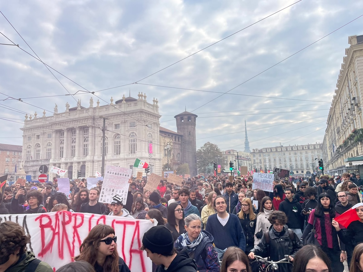 30 ottobre studenti manifestano